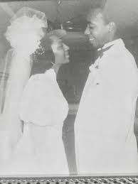 What does mc in mc hammer stand for? Mc Hammer On Twitter Married To The Game Nope Married To The Fame Nope Married To My Wife Best Friend 31 Years Yup Iam360wise E40 Voice Https T Co Y53gktq7iw