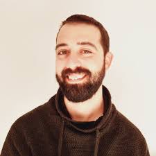 Ay, cuando LinkedIn era una red social profesional…».