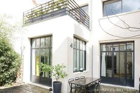 La Maison A La Cour Pavee Planete Deco A Homes World Maison Facade Maison Agrandissement Maison