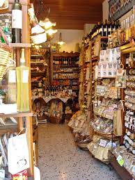 pin by emily s garden on store fronts retail displays ideas shopping in italy outdoor market sicily