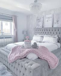 Pin By Biba On Bedroom Decor In 2020 Girl Bedroom Decor Luxurious Bedrooms Girl Bedroom Designs Girl Bedroom Designs Girl Bedroom Decor Luxurious Bedrooms