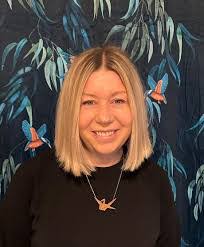 Vikki Hill's Instagram, Twitter & Facebook