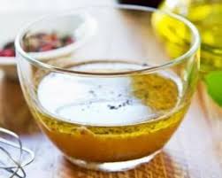 Recette De Vinaigrette Legere A La Moutarde Recette Recette Vinaigrette Vinaigrette Legere Comment Faire Une Vinaigrette