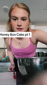 Isabelle Jensen's Instagram, Twitter & Facebook