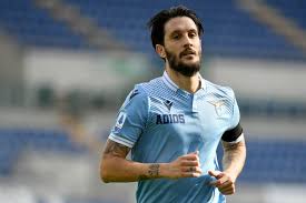 Luís alberto silva dos santos (born 17 november 1983 in salvador, bahia), known as luís alberto, is a brazilian former professional footballer who played as a midfielder. Everton Target Luis Alberto Exit Imminent As Lazio Eye Replacement