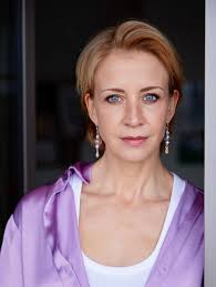 Beck is back!, TV Series, Dramedy, 2018, 2016-2018