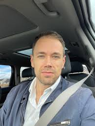 Look at you in bed, single, and alone