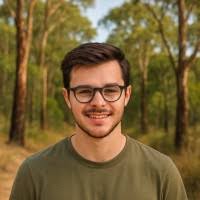 10+ "Elliot Lloyd" profiles