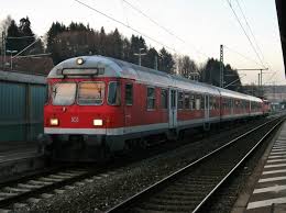 Bilder und fotos von eisenbahn und zügen ». Die Rb 59367 Nach Bamberg Mit Fuhrenden Farbsonderling Bnrdzf 477 Steht Am 22 Februar 2012 Im Bahnhof Kronach Bahnbilder De