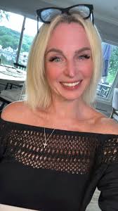 One happy mama tonight!! Got the 2nd call from my daughter who arrived in  BMT this week and she's TRS 331 and FLT 484!!! I have NO idea what that  means??? 🤷‍♀️