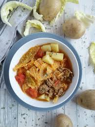 Wirsing Eintopf Mit Hackfleisch Und Kartoffeln Meinestube Rezept Wirsing Hackfleisch Hackfleisch Eintopf