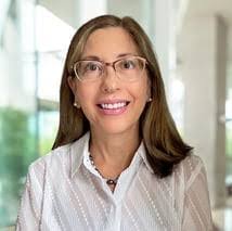 Melissa Cardinal's Instagram, Twitter & Facebook