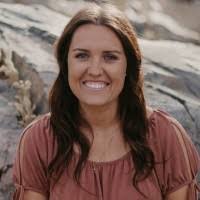 Vickie Bott's Instagram, Twitter & Facebook