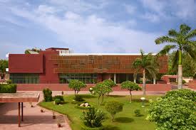 Contact the canadian embassy in washington, d.c., or one of the 12 canadian consulates around the united states, for travel or other services. Annex Building Of Korean Embassy In India Aa Studio Consulting Archdaily