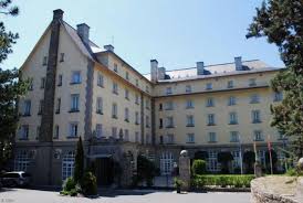 À la suite des élections du 26 mai 2019, carlota lópez esteban, candidate du parti populaire, est élue maire le 15 juin suivant, en obtenant neuf voix issues du pp, de ciudadanos et de. Antiguo Hotel Felipe Ii San Lorenzo De El Escorial Madrid