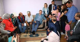 Shiftdelete.net 632.394 lượt xem4 tháng trước. Cumhurbaskani Erdogan Dan Surpriz Ev Ziyareti