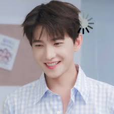 Wang Yibo, spokesperson for Regular Foods The holiday is over, and I'd like  to share @Wang Yibo travel outfit. #Wang Yibo @UNIQ-王一博  Cr:@YIBO-OFFICIAL/life-space益倍适