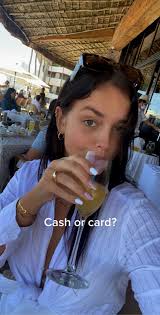 Mia Meyer (@miameyerr7)