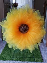 Budget friendly sunflower decorations ideas for your home including sunflower wreath diy that looks so high end, but you paper flowers sunflower diy. 10 Dollar Tree Diy Fall Wreath Ideas Debbiedoos