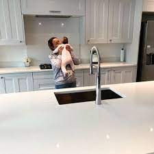 His first romantic relationship since 2011, chaz is happily in love. Cher Lloyd Gives Fans A Glimpse Inside Her Incredible Uk Home With Swanky Kitchen And Huge Artwork Of Herself