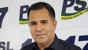 Valério continua na presidência do PSL e Ulysses fica como vice