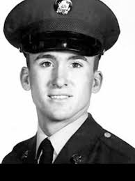 A rolling tribute for our heroes. ♥️🤍💙 #veday80thanniversary