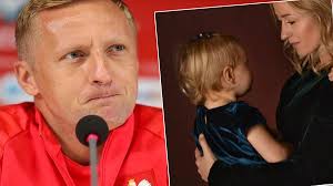 Kamil glik to piłkarz grający na pozycji obrońcy w reprezentacji polski w piłce nożnej. Marta Glik Wswiatecznej Sesji Z Corkami Mlodsza Corka To Wykapany Kamil