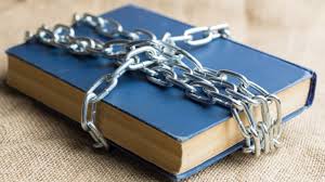 Comunícate con los autores directamente en los. Cinco Libros Mas Peligrosos Y Prohibidos Del Mundo Librolandia