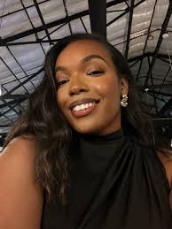 𝐀𝐋𝐀𝐈𝐍𝐀 𝐓𝐇𝐎𝐌𝐀𝐒 (@alainajthomas) • Instagram photos and videos