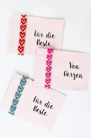 Freundschaftsbander Knupfen Mit Herzen Einfache Diy Anleitung Geschenke Selber Machen Geschenke Geschenk Beste Freundin Basteln