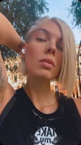 Liza Meier's Instagram, Twitter & Facebook