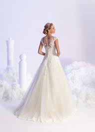 Maybe you would like to learn more about one of these? Ruckenansicht Rucken Optik Ruckenausschnitt Brautkleid Hochzeitskleid Wedding Wedding Ideas Wedding Dress Bride Br Kleid Hochzeit Hochzeitskleid Braut