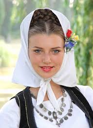 🎀 Polish Folk Beauty 🇵🇱 Braids, ribbons, and blossoms of tradition 🌺  The elegance of Polish folk beauty is a story of color, pride, and  heritage. #FolkBeauty #PolishTradition #CulturalPride #ColorfulPoland  #FolkArt 🇵🇱