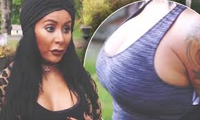 Snooki shows off her bigger breasts to JWOWW one week after getting a boob  job | Daily Mail Online