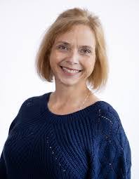 Kelly Trawick's Instagram, Twitter & Facebook