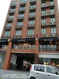 Rosa malacca to hotel w melaka, w którym znajdują się parking i sklep z upominkami. The Hotel And Its Parking Area Picture Of Rosa Malacca Melaka Tripadvisor
