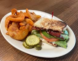 Sammamish Cafe and Spirits‎