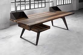 Lehne dich zurück und verwöhne dich mit einer leichten massage mit einigen tropfen, verdünnt. Schreibtische Nussbaum Auf Mass Wohnsektion