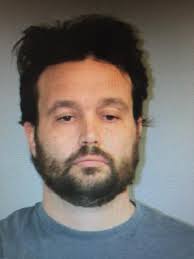 TROOP D/QLTF EXECUTE SEARCH WARRANT IN EASTFORD-- On 12/19/2016 at  approximately 1:15 pm members of the Troop-D Quality of Life Task Force and  State Troopers assigned to the Troop D Danielson barracks