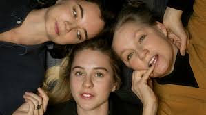 Magnusson, Peterhoff och Carla spelar i ”Tre systrar”