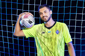 Выступал за резервные команды киевского клуба. New Balance Predstavlyaet Novuyu Formu Fk Dinamo Kiev Sezona 2021 22 Fk Dinamo Kiev Oficialnyj Sajt