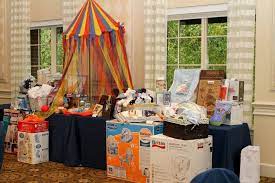 Gift Table Display Circus Themed Baby Shower Baby Shower Themes Baby Shower Gift Table
