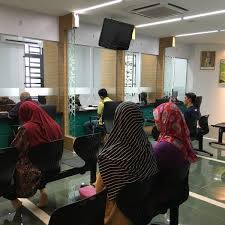 Berikut adalah pengertian zakat beserta keutamaan dan jenisnya! Pejabat Zakat Daerah Kuala Muda 311 H Tingkat 1 Bangunan Zakat