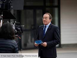 Le médecin michel cymes incarne dr good, un magazine consacré à la santé. Jean Pierre Pernaut Le Salaire Exorbitant Du Presentateur Du Jt De Tf1 Revele Femme Actuelle Le Mag