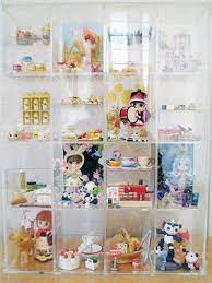全コレクター必見 アクリルラックを使った見せる収納のアイディア画像集 naver まとめ holiday decor decor calendar