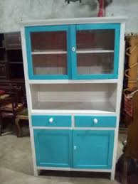 Con el uso y la humedad la madera se va dañando, y el pivote se puede soltar y dejar de funcionar. Nezadovoljan Satelit Izmenjiva Mueble Cocina Antiguo Creativelabor Org