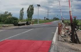 Situatia asta se intalneste pe drumul dintre sos garii catelu si aut. Trecerea La Nivel Cu Calea FeratÄ De LangÄ Birda A Fost ReabilitatÄ Proiectul Pe Fonduri Europene ContinuÄ