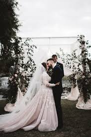 Www Aseaoflove Com Southlake Dallas Texas Backyard Junebug Weddings Overcast Love Tent Wedding Wedding Elo Wedding Winter Wedding Inspiration Junebug Weddings