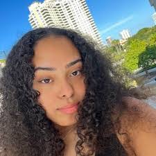 Paulette Evans's Instagram, Twitter & Facebook