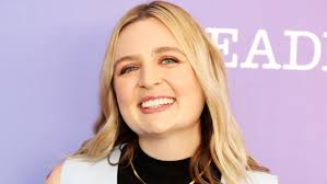 Holmes Cast In Comedy Feature 'Trash Mountain'